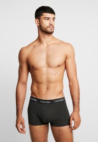 Calvin Klein Underwear LOW RISE TRUNK STRETCH 3 PACK - Cuecas boxer - dark blue/dark red/mottled dark grey