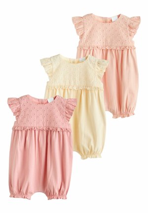 Drei Baby-Strampler in Rosa, Gelb und Hellrosa, mit besticktem Oberteil, Rüschenärmeln und gesmokten elastischen Abschlüssen.