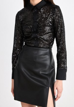 Overhemdblouse - black