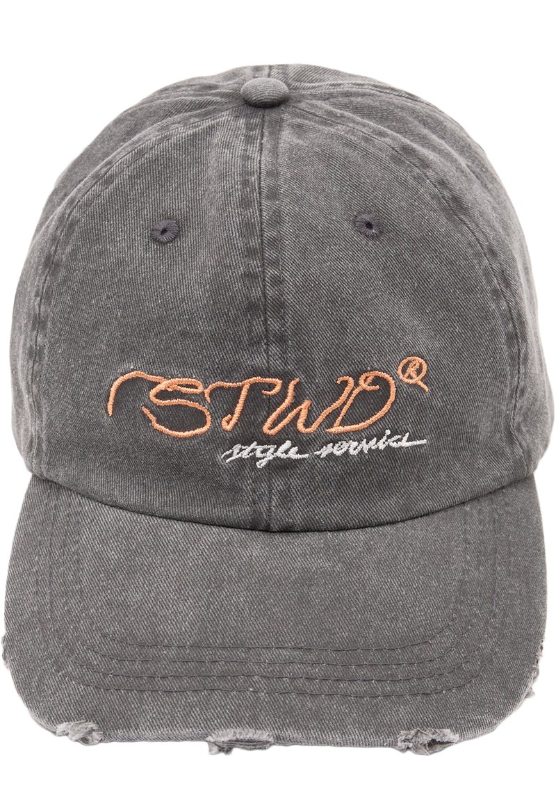 Grå denimbasebollkeps med slitna kanter. Inkluderar broderad "STWD"-logotyp i orange och "style service" i vitt på framsidan.
