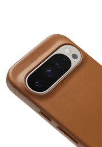 Bellroy PIXEL 9 PRO - Handyhülle - terracotta
