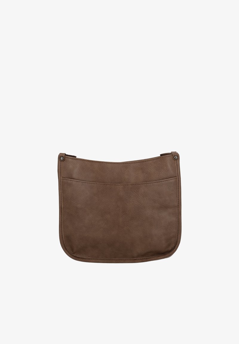 Brun læder skuldertaske med en glat overflade, buet topkant og en frontlomme. Udstyret med metal detaljer på siderne.