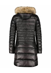Svart puffjacka med huva kantad med konstfuskpäls. Har quiltad sömnad, en medellång nederkant och en glänsande, slät textur.