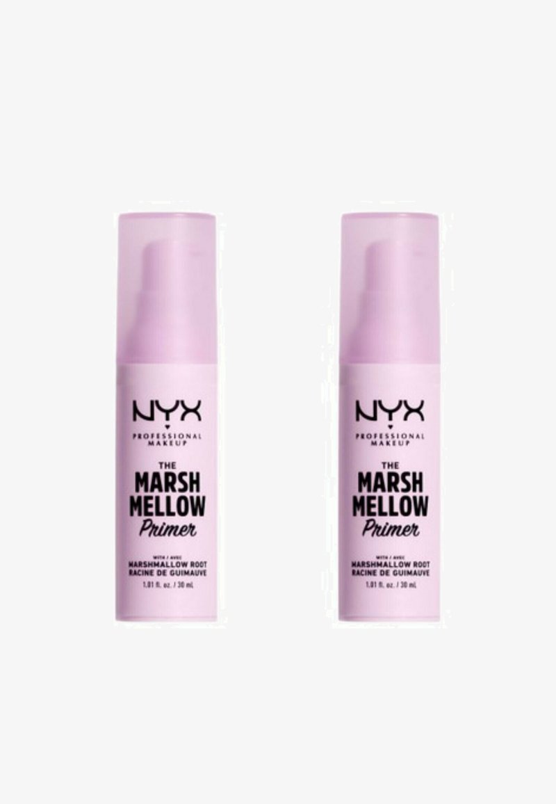 Deux conteneurs cylindriques de NYX Marsh Mellow Primer, rose pastel avec du texte noir ; chacun contient 30 ml et dispose d'un distributeur à pompe sur le dessus.