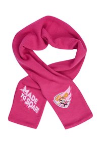 Sciarpa rosa lavorata a maglia con il testo "FATTA PER VOLARE!" e un'immagine di un personaggio con ali, evidenziando la morbidezza della texture e il colore vivace.