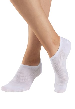 Weiße Knöchelsocken aus atmungsaktivem Material mit einem Netzdesign, weichem elastischen Bund am Saum und nahtloser Zehenpartie für hohen Tragekomfort.