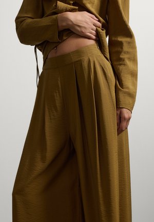 Stefanel, WIDE-LEG TROUSERS. - Pantalones - leather brown