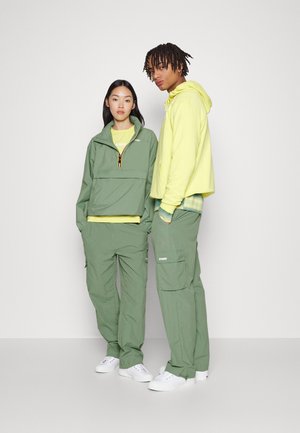 K-Way EXCLUSIVE UNISEX COL NYLON - Kareiviško stiliaus kelnės - green bay