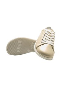 mtng RESPETUOSA - FREE ARIA - Baskets basses - oro