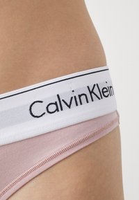 Calvin Klein Underwear THONG ICON - String - beige