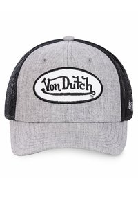Casquette trucker grise avec une visière arrondie, dotée d'un dos en maille noire et d'un logo "Von Dutch" brodé en noir et blanc à l'avant.