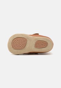 Petit Nord Copenhagen UNISEX - Tofflor & inneskor - cognac