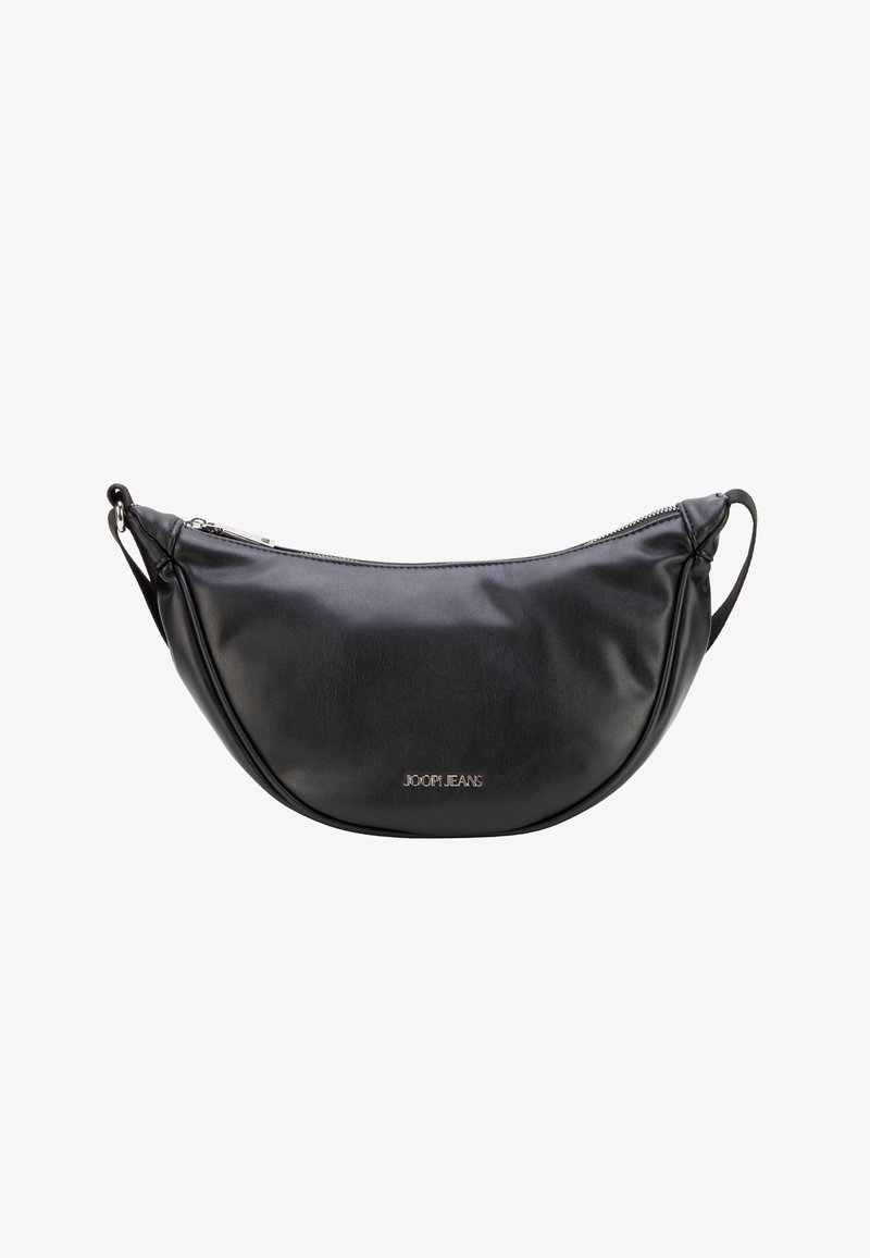 Černá křížová taška z kůže ve tvaru půlměsíce s uzávěrem na zip a logem "JOOP! JEANS" ve středu přední strany.