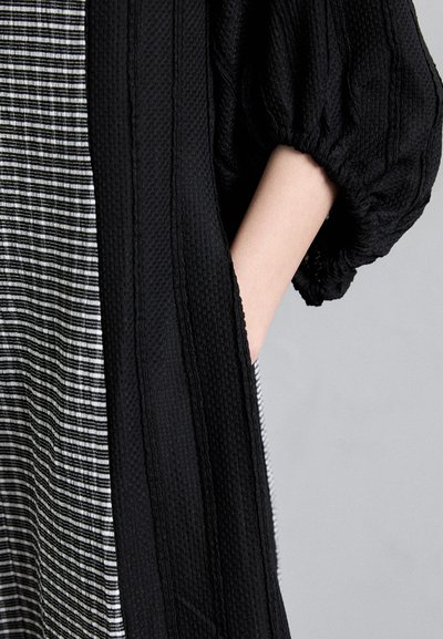 Stine Goya THREE QUARTER SLEEVE MIDI DRESS PATCHWORK - Maxi dress - white/black