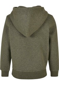 Felpa verde oliva in un tessuto morbido e testurizzato, con cappuccio regolabile e polsini e orlo a coste. La vista posteriore mostra un design minimal.
