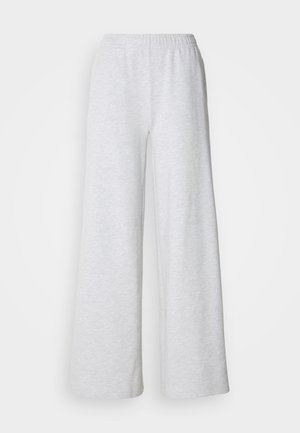 Ανοιχτό γκρι παντελόνι σε ίσια γραμμή με ελαστική μέση, φτιαγμένο από μαλακό ύφασμα με ελαφριά υφή και χωρίς ορατά σχέδια ή λεπτομέρειες.