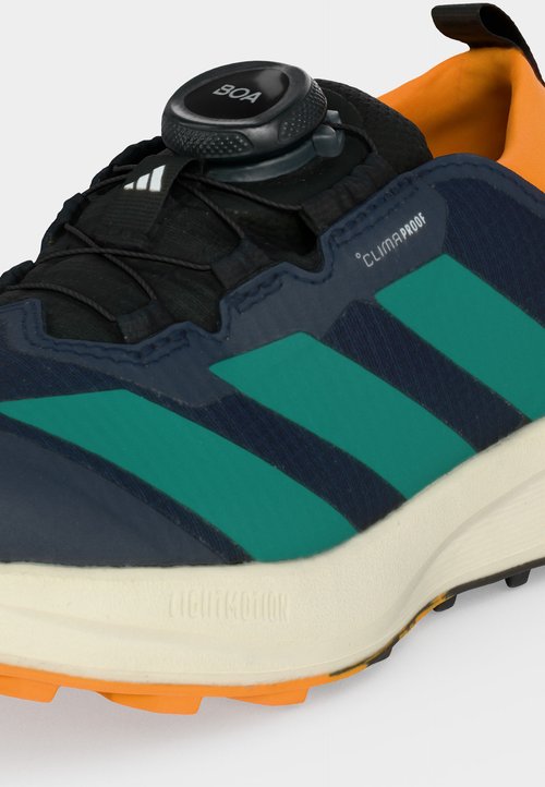 adidas AGRAVIC UNISEX - Hiking shoes - core black/legend ink/equipment green — photo 7