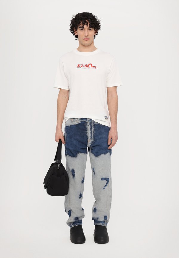 POSTER TEE - Print T-shirt3