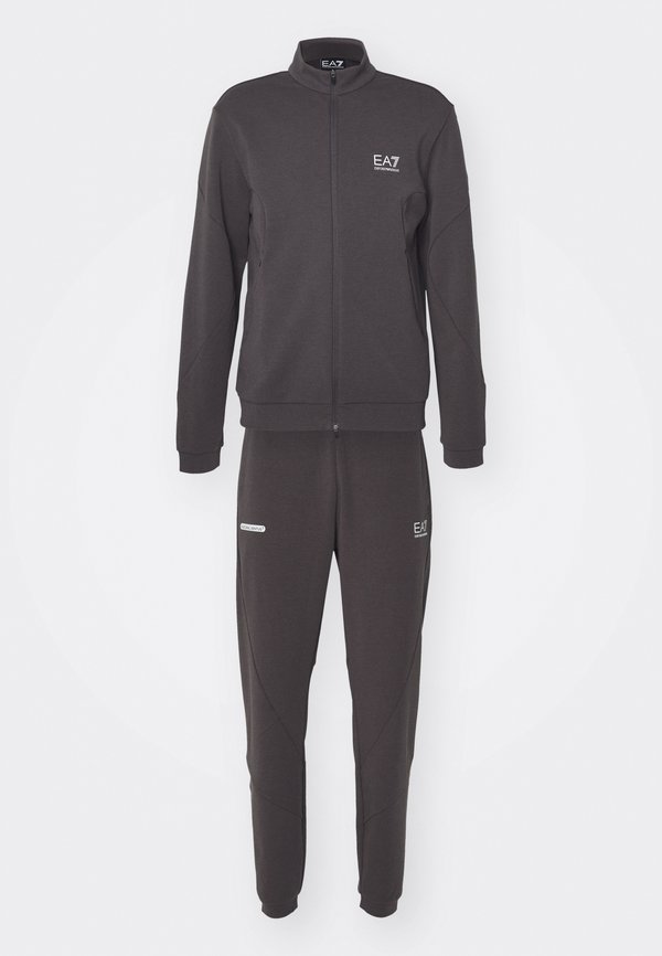 Tracksuit - shale4