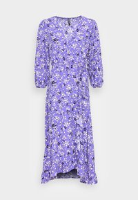 Violetti käärevihri, jossa on lyhyet puffihihat, kukkakuosi valkoisista ja mustista kukista, ryppyinen helma ja nauhavyötärö.