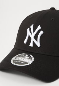 Thumbnail Image 4