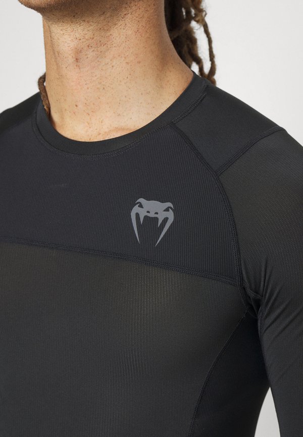 AIR RASHGUARDS  - Long sleeved top3