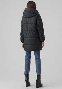 Vero Moda VMGRETAFIE  - Vinterkåpe / -frakk - black