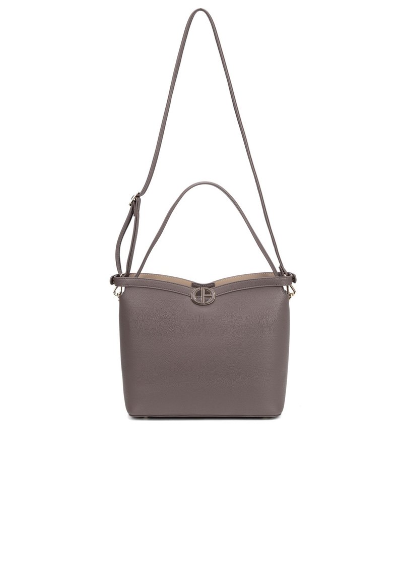 Sac à main en cuir gris avec deux anses, un dessus arrondi et un emblème doré à l'avant. Texture lisse et forme structurée.