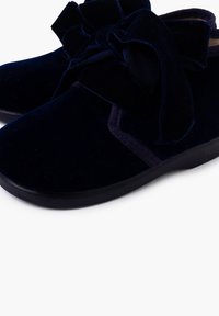 Pisamonas Batukai kūdikiams - azul marino