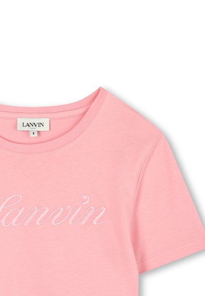Pink cotton t-shirt featuring an embroidered "Lanvin" logo. Round neck, short sleeves, smooth texture, and a relaxed fit. Size 8.