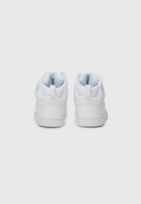 Nike Sportswear COURT BOROUGH MID 2 UNISEX - Baskets montantes - white