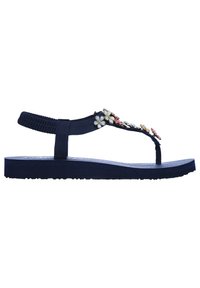 Sandal navy cu o talpă texturată, prevăzută cu o curea decorativă împodobită cu accente de flori colorate și o curea de călcâi căptușită.