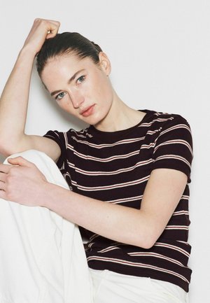 THE SET, REGULAR FIT - 3 PACK DOUBLE LAYER SHORT SLEEVE T-SHIRTS . - Print T-shirt - khaki green dark plum stripe cream