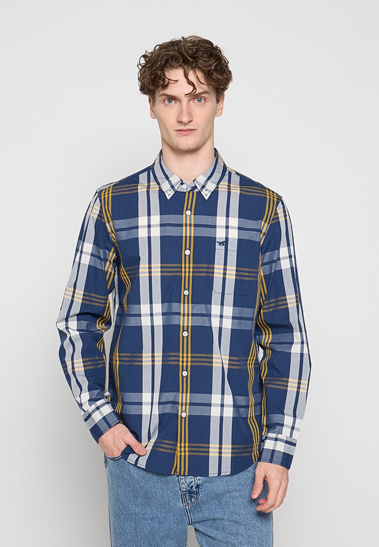 Camisa