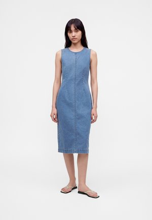 Vero Moda VMINGIA - Jeanskleid - medium blue denim
