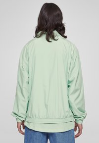 Urban Classics Bomber tipa jaka - vintagegreen