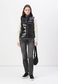 Tommy Jeans ESSENTIAL TAPE VEST - Waistcoat - black