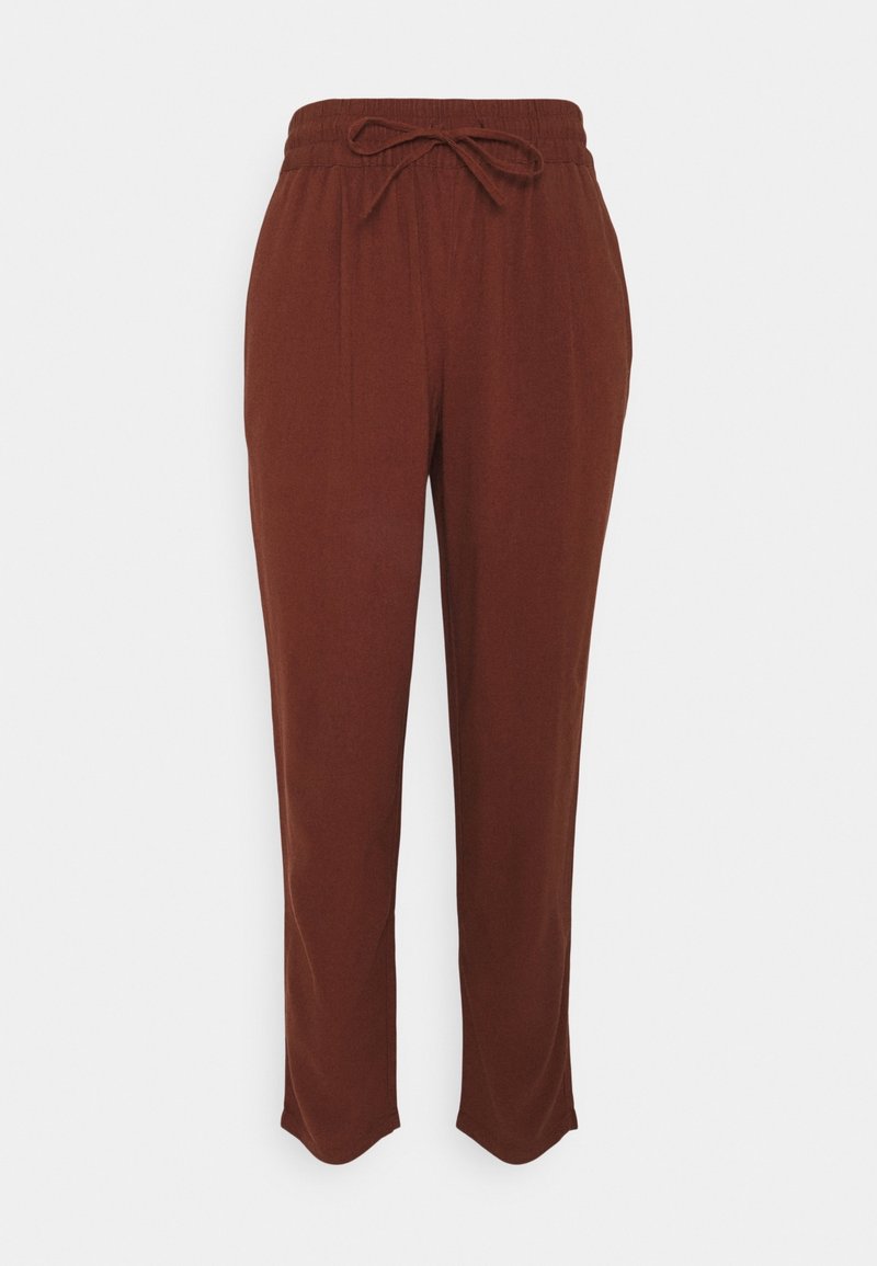 Pantalon marron à coupe décontractée avec une ceinture élastique et un cordon de serrage. Texture lisse, jambes effilées et sans motifs visibles.