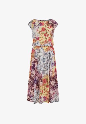 Blomstret midi-kjole med korte ærmer, der blander gule, lilla, røde og blå farver i et mixet blomster- og geometrisk mønster.