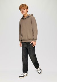 s.Oliver Kapuzenpullover - cognac