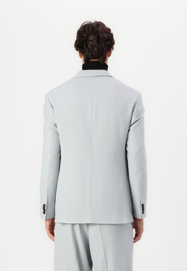 KARLO FLIP SET - Suit4