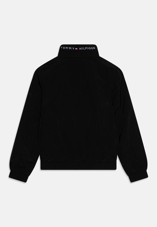 ESSENTIAL - Light jacket2