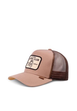 Beige Trucker-Cap mit braunem Netzrücken. Mit einem weißen Aufnäher mit schwarzem Text "Lazy Sunday Coffee Club" und einer Grafik einer Kaffeetasse.