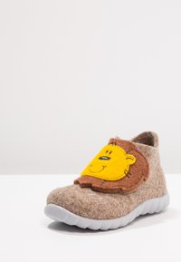 Superfit HAPPY - Tofflor & inneskor - beige