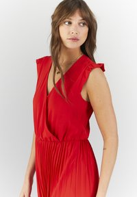 I.Code by IKKS Vestito lungo - red