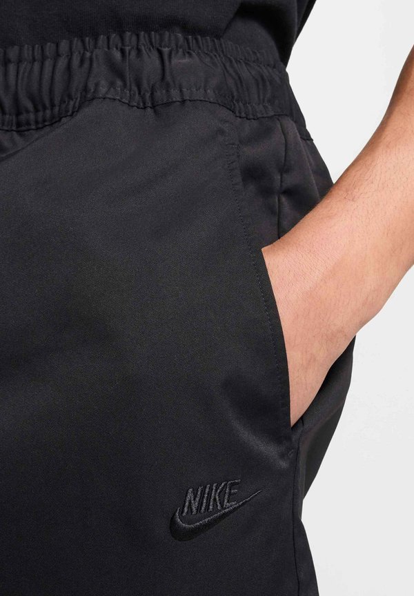 CLUB TAPER - Trousers3