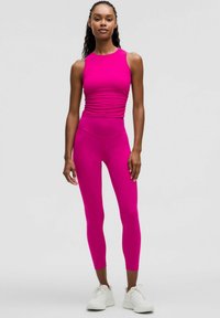 lululemon LICENSE TO TIGHT-FIT - Top - ripened raspberry