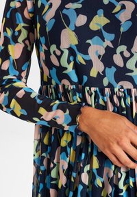 Nümph Vapaa-ajan mekko - multi-coloured