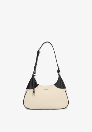 Õlakott, mille kere on kreemjas lõuendist mustade nahast detailidega, kaardus kujuga, reguleeritava rihma ja tõmblukuga sulgemisega. Hõbedane logo detail.