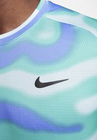 Nike Performance Camiseta deportiva - glacier blue/black